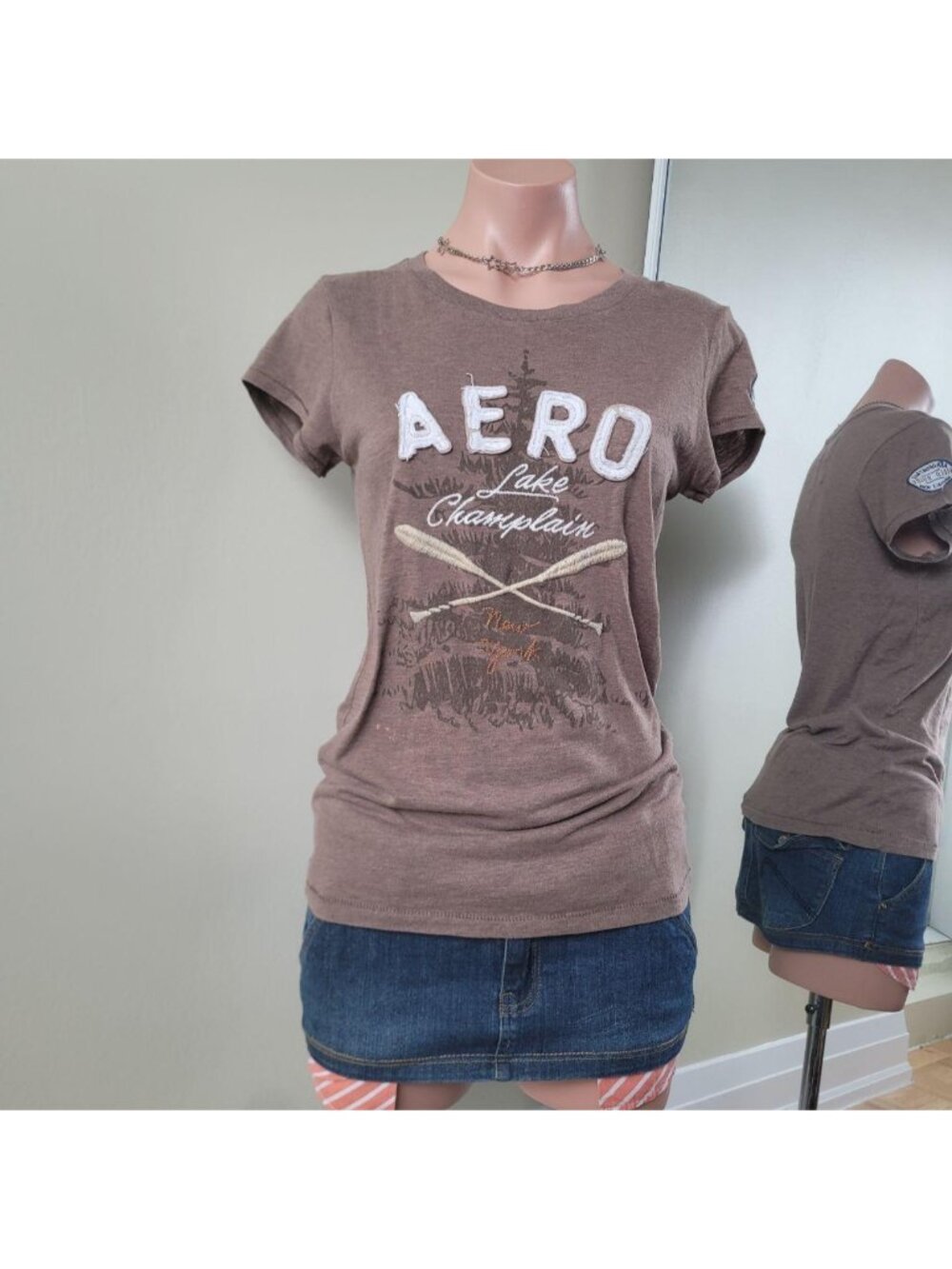 Aeropostale Embroidered Logo Fitted Short Sleeve Baby Tee (L)